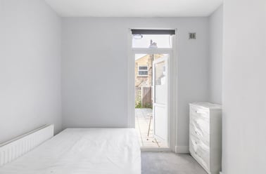 Furley Road, Peckham, London - Image 2